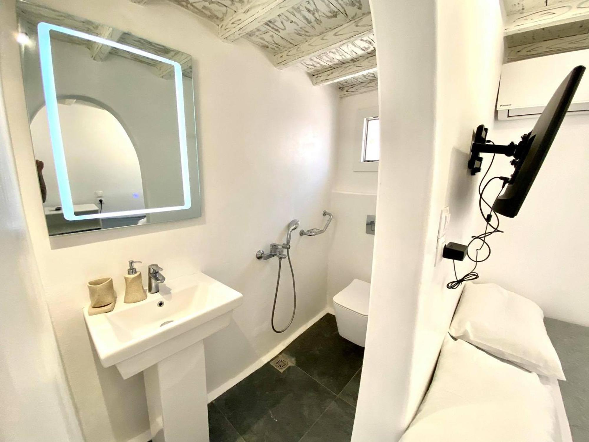 Mykonos Vibes Airport Studios And Apartments Mykonos Town Exterior foto